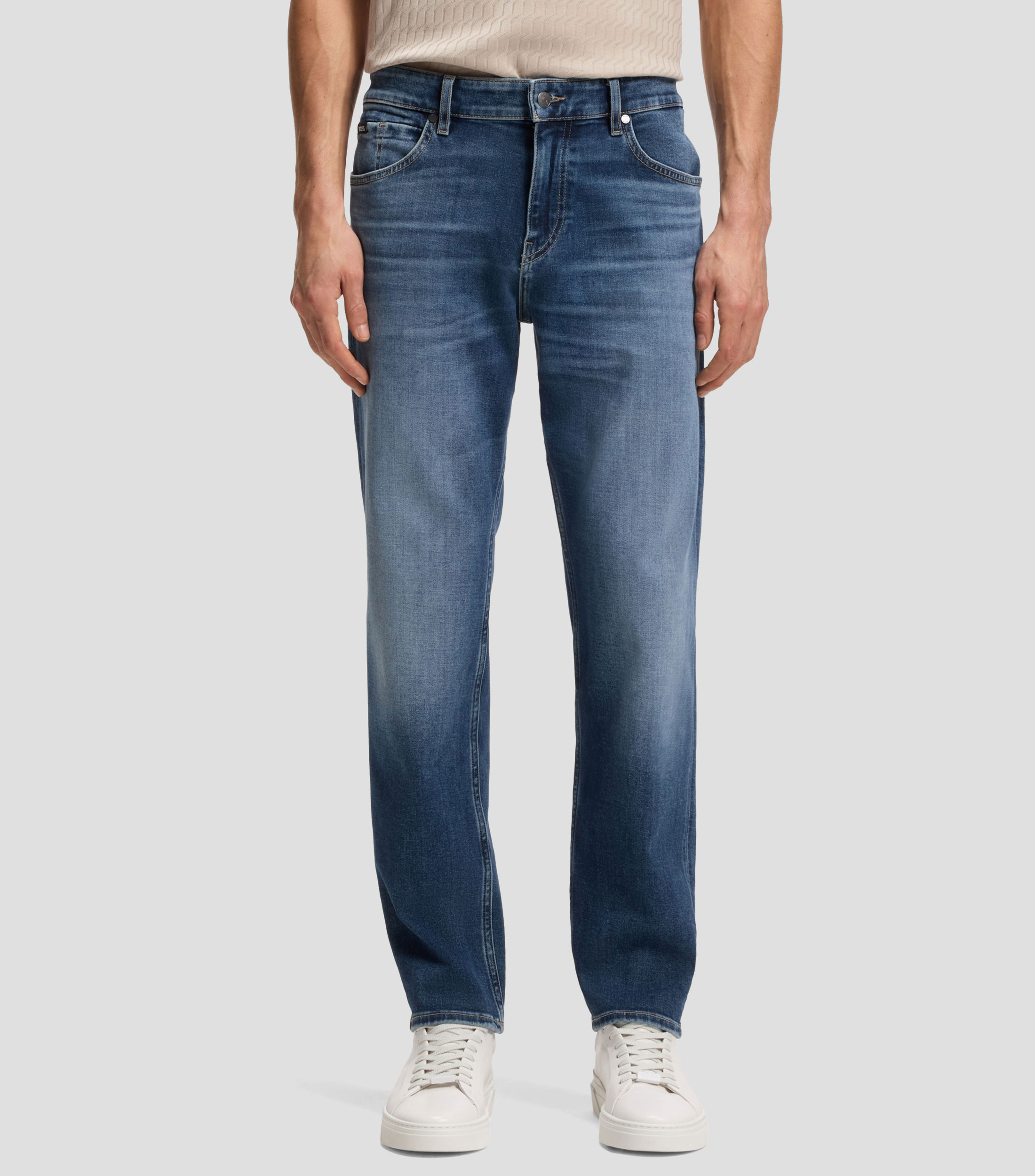 Jeans Boss regular en tejido vaquero elástico y supersuave Hombre